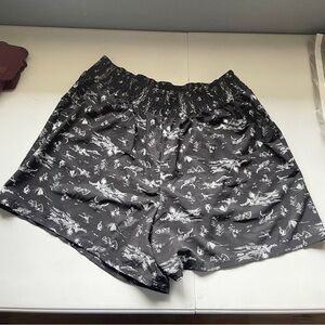 Torrid Happy Camper Stretch Woven Active Short Size 4x Black Multi